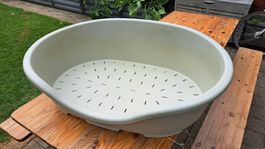 Hundebett Kunststoff Oval belüftet 104 x 72 x 32 cm