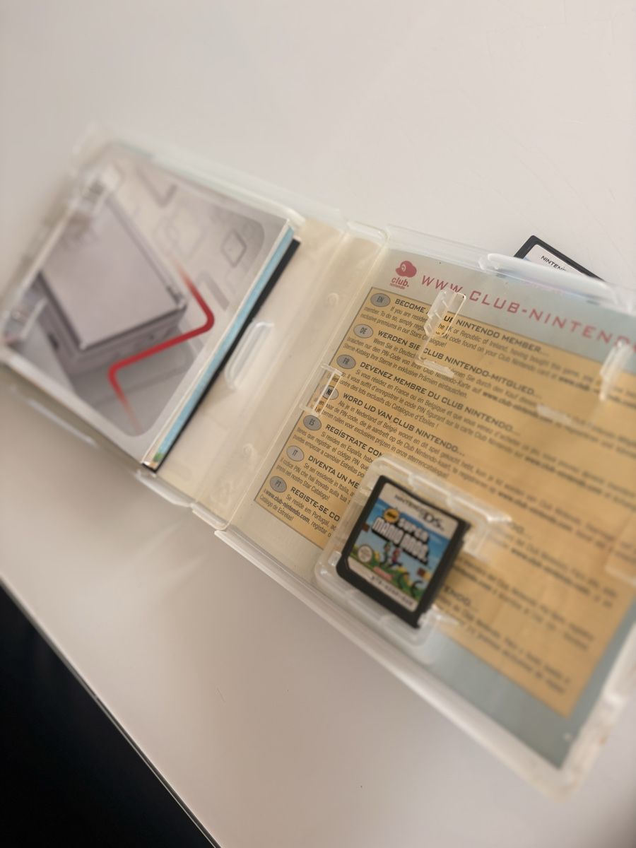 Nintendo Console: Nintendo 2ds + chargeur + 9jeux – Usato da Dompierre FR venduto da PRiT_Madara 2