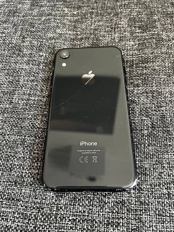 Telefoni cellulari / Smartphones: iPhone XR 64 Go Noir – Usato da Lausanne venduto da rom_fn9y 1