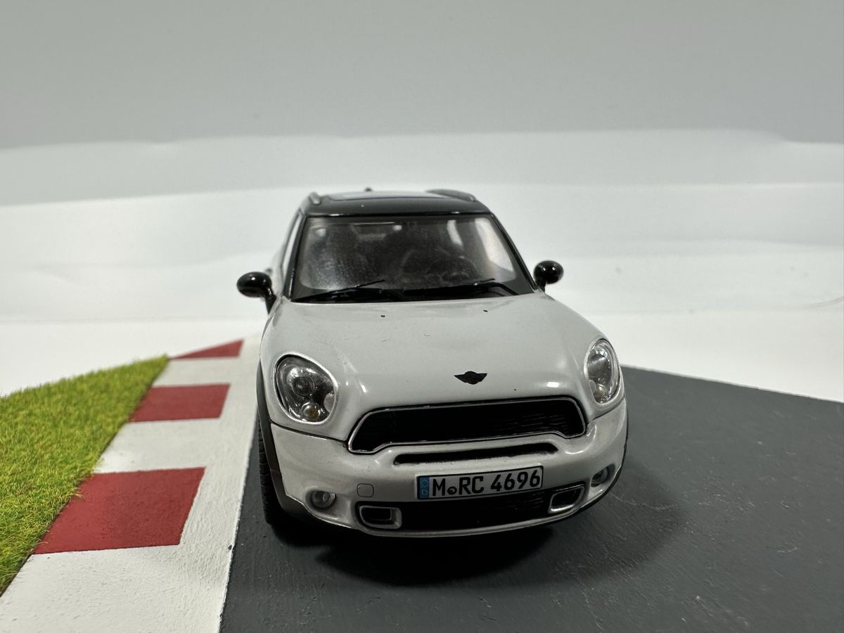 Schuco Modellini d'auto: Mini Cooper S 1:43, hellgrau-schwarz, SCHUCO – Usato da Zofingen venduto da rf9_x2xt 7