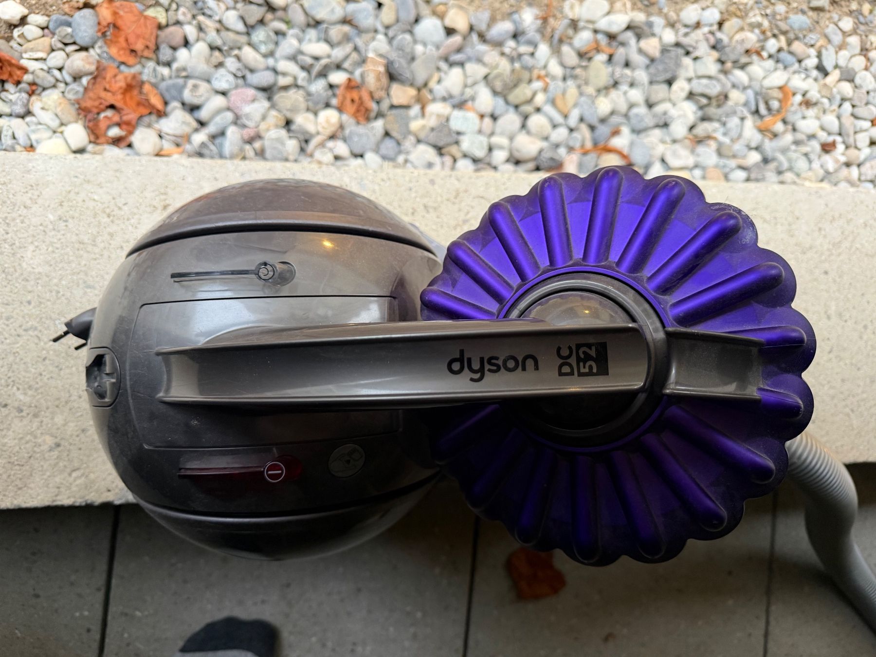Dyson Aspirapolveri & Accessori: Dyson DC52 – Usato da Zürich venduto da Dani8057 3