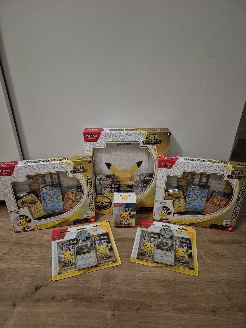Pokémon Sammelbilder & Trading cards: Pokemon 30th Celebration Binder Bundle Poster blister ENG – Neu und originalverpackt aus La Chaux-de-Fonds von luc_88zy