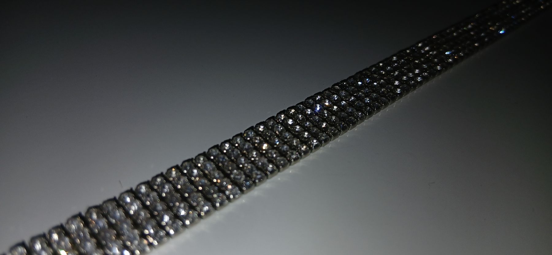 Colliers: Choker-Kette mit Steinchen – D'occasion à Bettingen par z_nina11 1