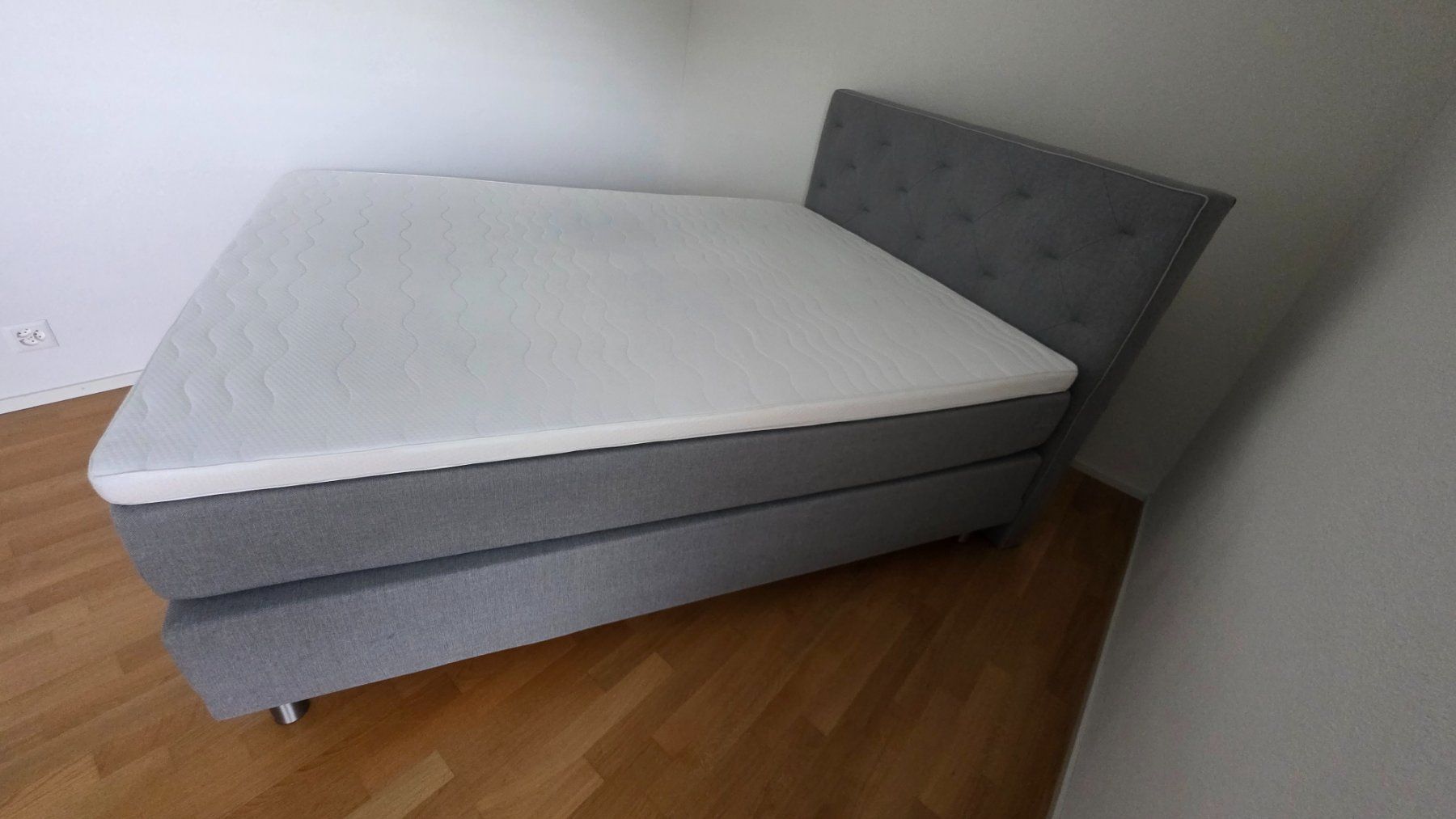 Pfister Letti: Boxspringbett160x200,Qualität Grau Top! – Usato da Näfels venduto da jayjay1968 2