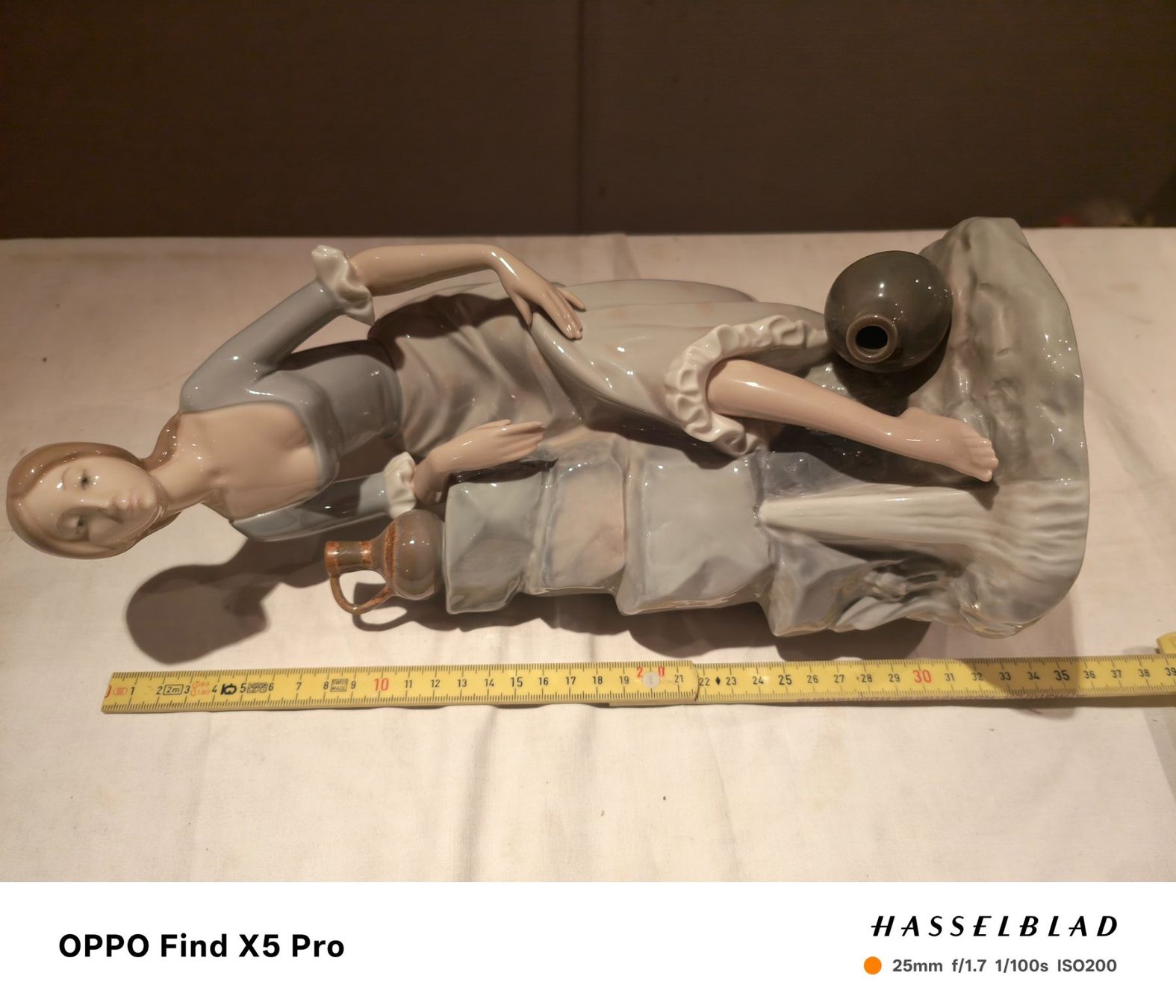 Lladro Statuette: Porzellan Figur "Wasserträgerin" Lladro Stil – Usato da Basel venduto da M2 4