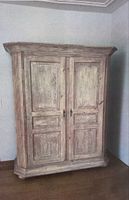 Landhaus Kleiderschrank aus Massivholz