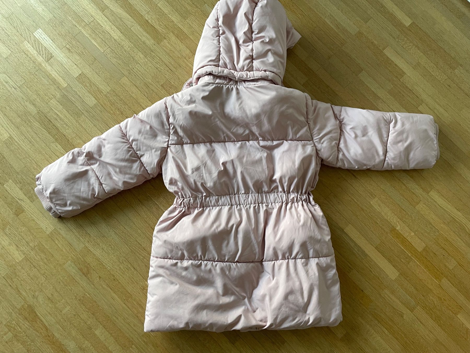 H&M Giacche & Cappotti: H&M Winterjacke  Grösse 110 – Usato da Zürich venduto da KC123 3