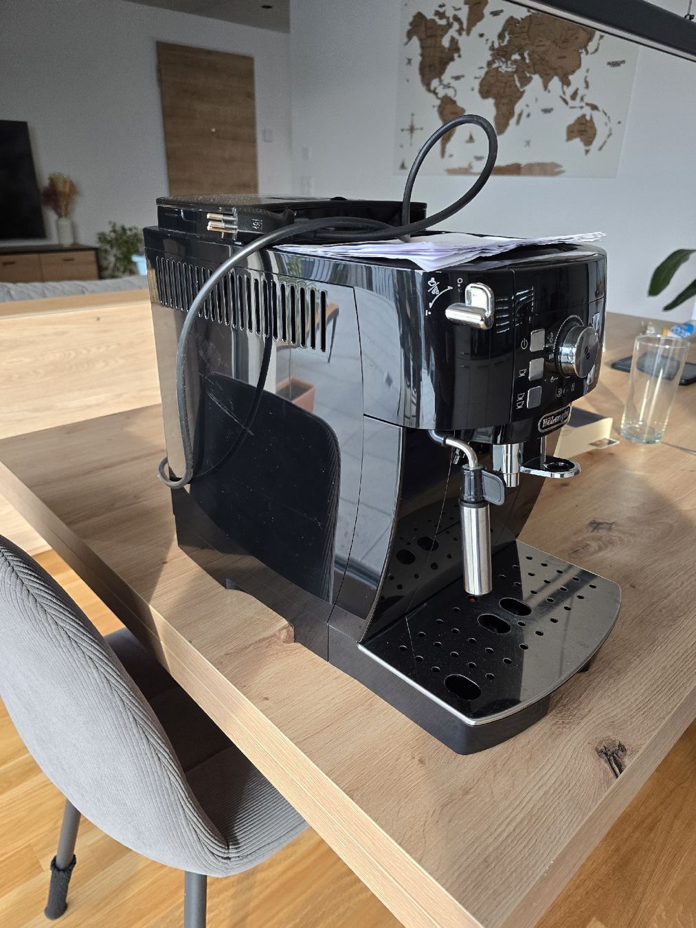 De'Longhi Macchine per caffè & Macchine per espresso: Kaffeevollautomat DeLonghi schwarz – Usato da Gunzgen venduto da mafl22 3