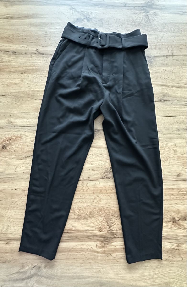 Mango Pantaloni: Mango Hose mit Gürtel – Usato da Urdorf venduto da fairfashion 1