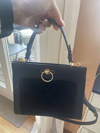 Charles & Keith Handtasche