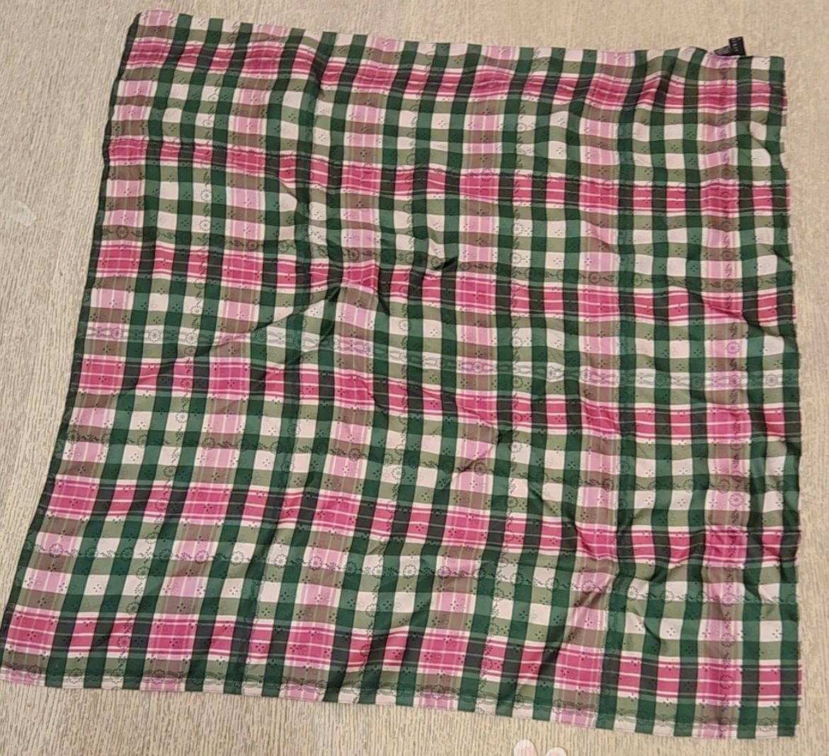 Foulards, Tücher & Schals: Foulard  STRIESSNIG  100% soie – Gebraucht aus Niedergösgen von Eva2410 1