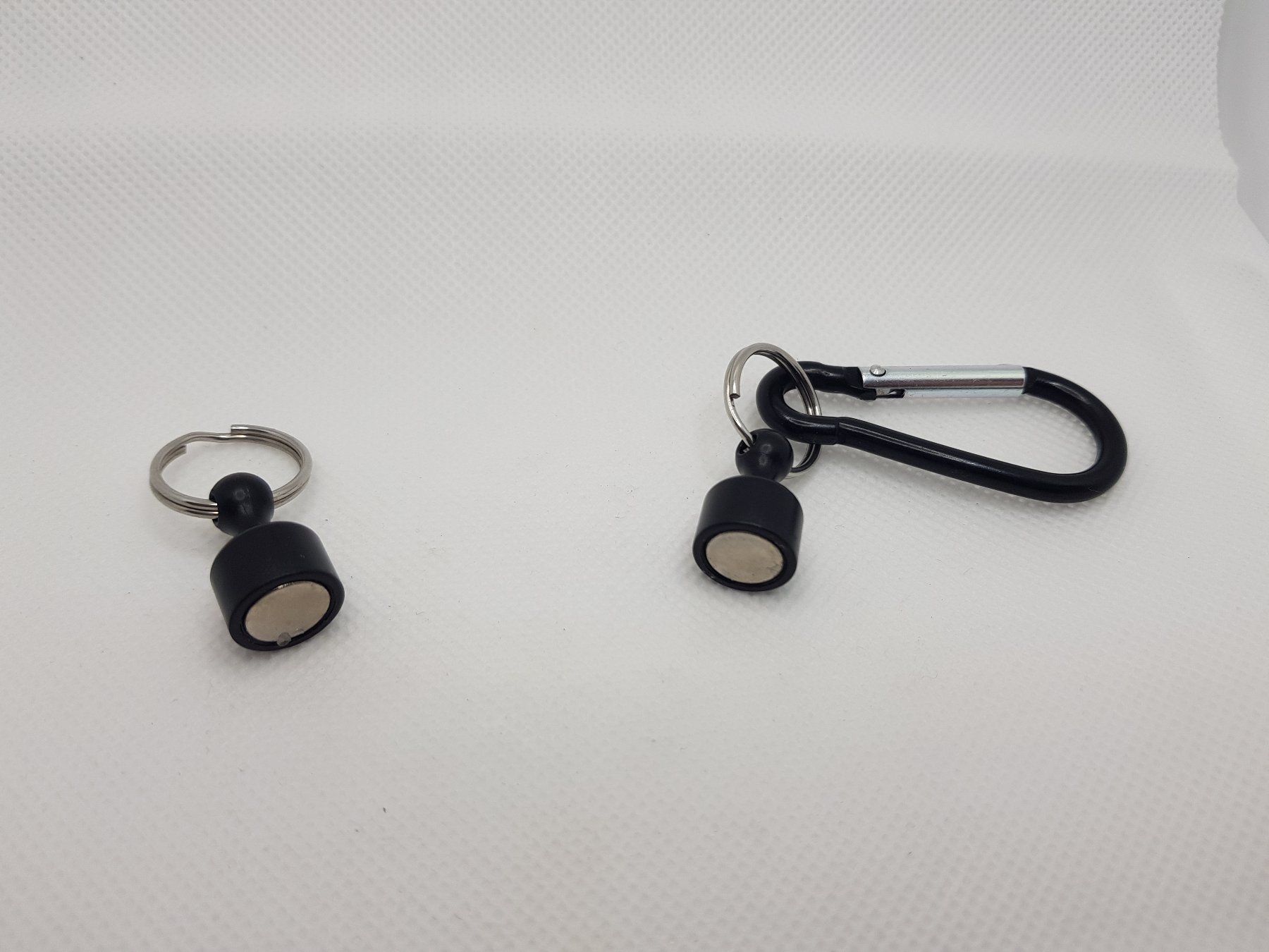 Schlüsselanhänger & - bänder: Schlüsselanhänger magnetisch – Neu und originalverpackt aus Gossau SG von Puch-tech 1