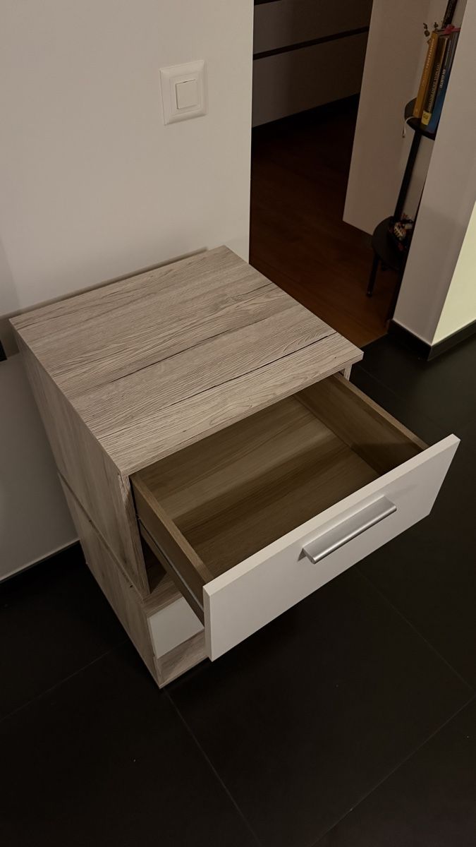 Ikea Nachttische: Nachtisch – Gebraucht aus Rapperswil SG von lar_8ybq 1