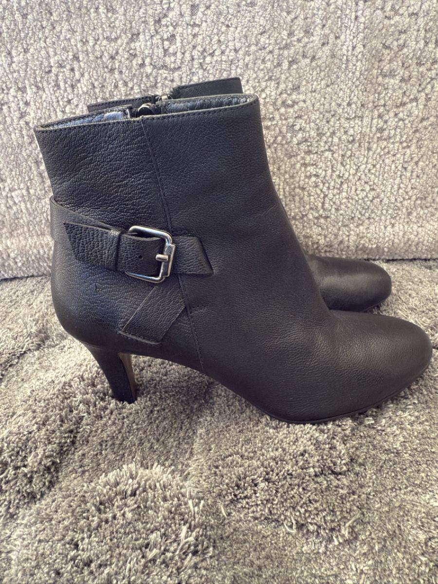 Navyboot Damenschuhe: Schwarze Stiefeletten von Navyboot, Grösse 36.5 – Gebraucht aus Herrliberg von Roland2806 4