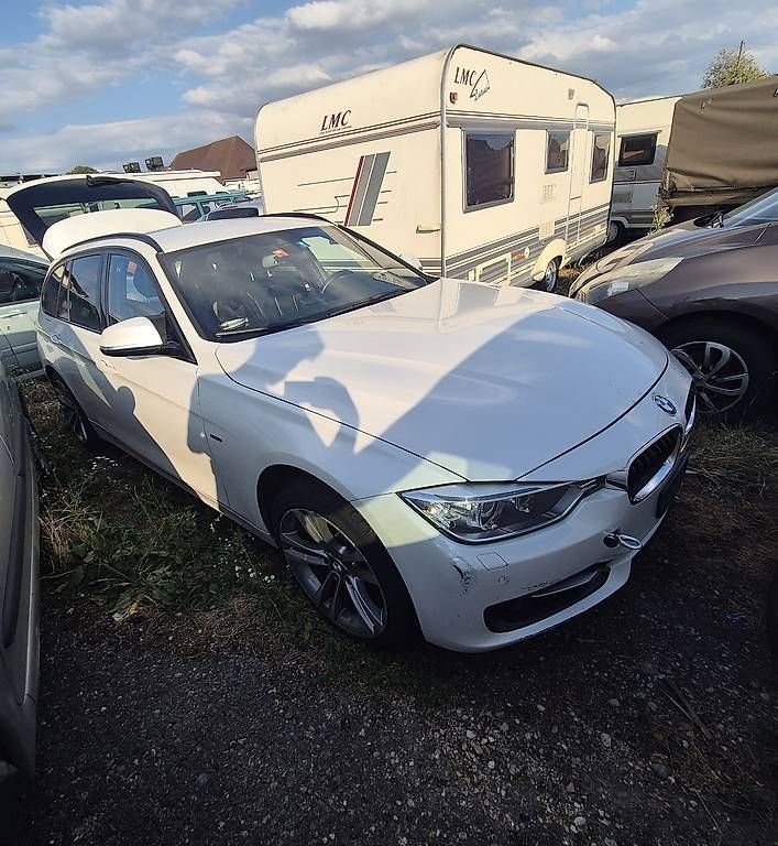 Autos: BMW 320D 2012 Automat Motor kette problem MFK – D'occasion à Schwadernau par MS90s