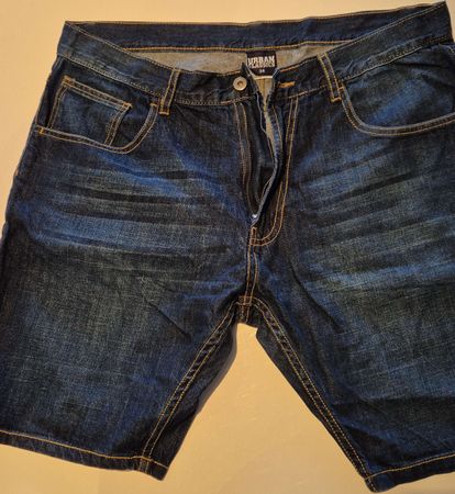 Urban Classics Jeans Shorts, dunkelblau, Grösse 34