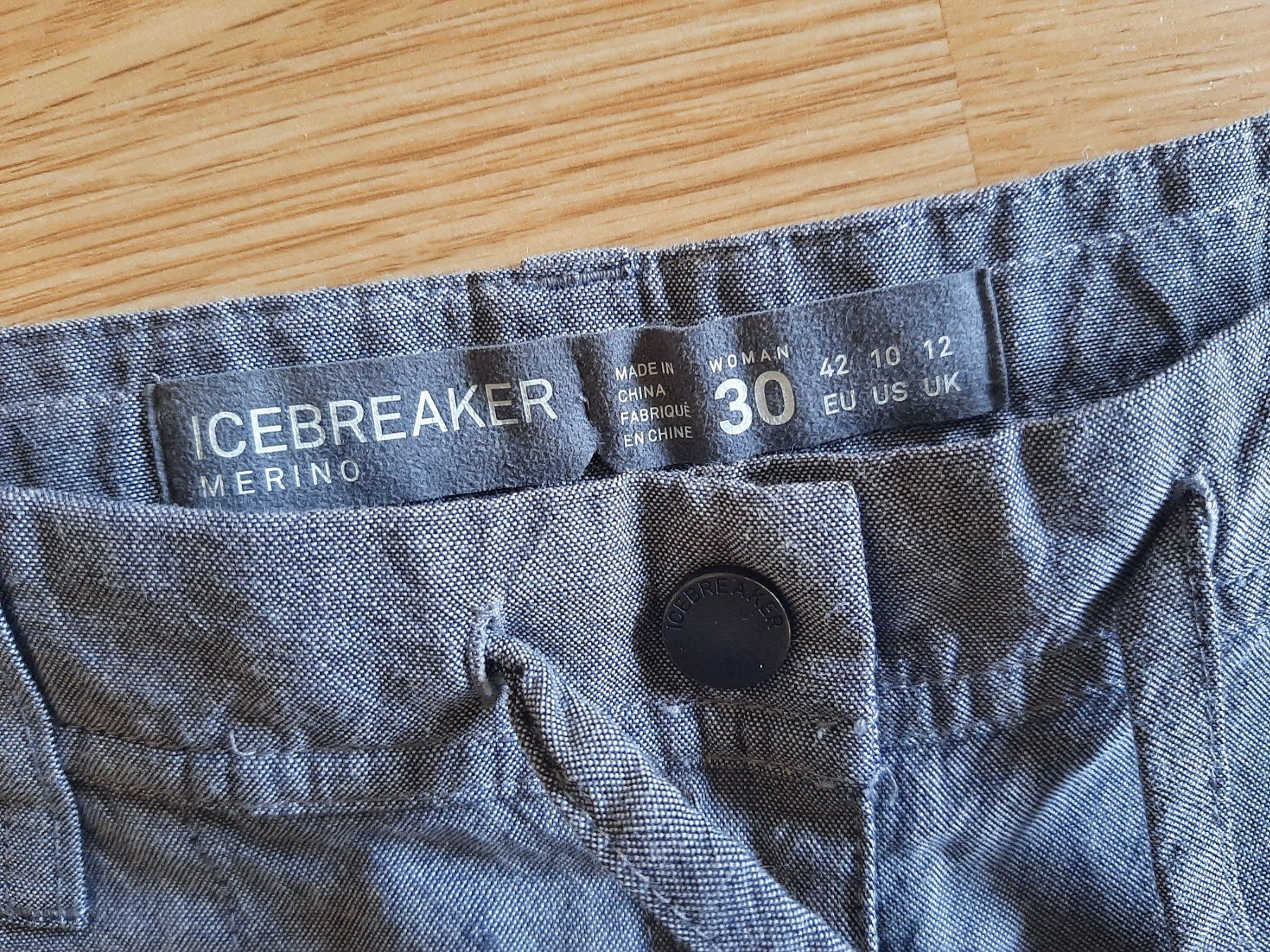 Icebreaker Pantaloni: Merinoshorts ICEBREAKER Gr. S – Usato da Muotathal venduto da robin40 2