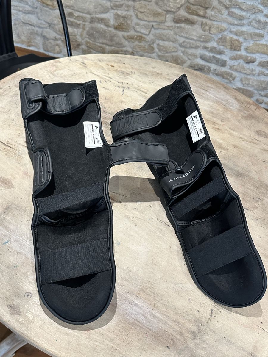 Schutz & Schoner: Protège tibia boxe thaï Leone L – Gebraucht aus Corcelles NE von alebale82 2