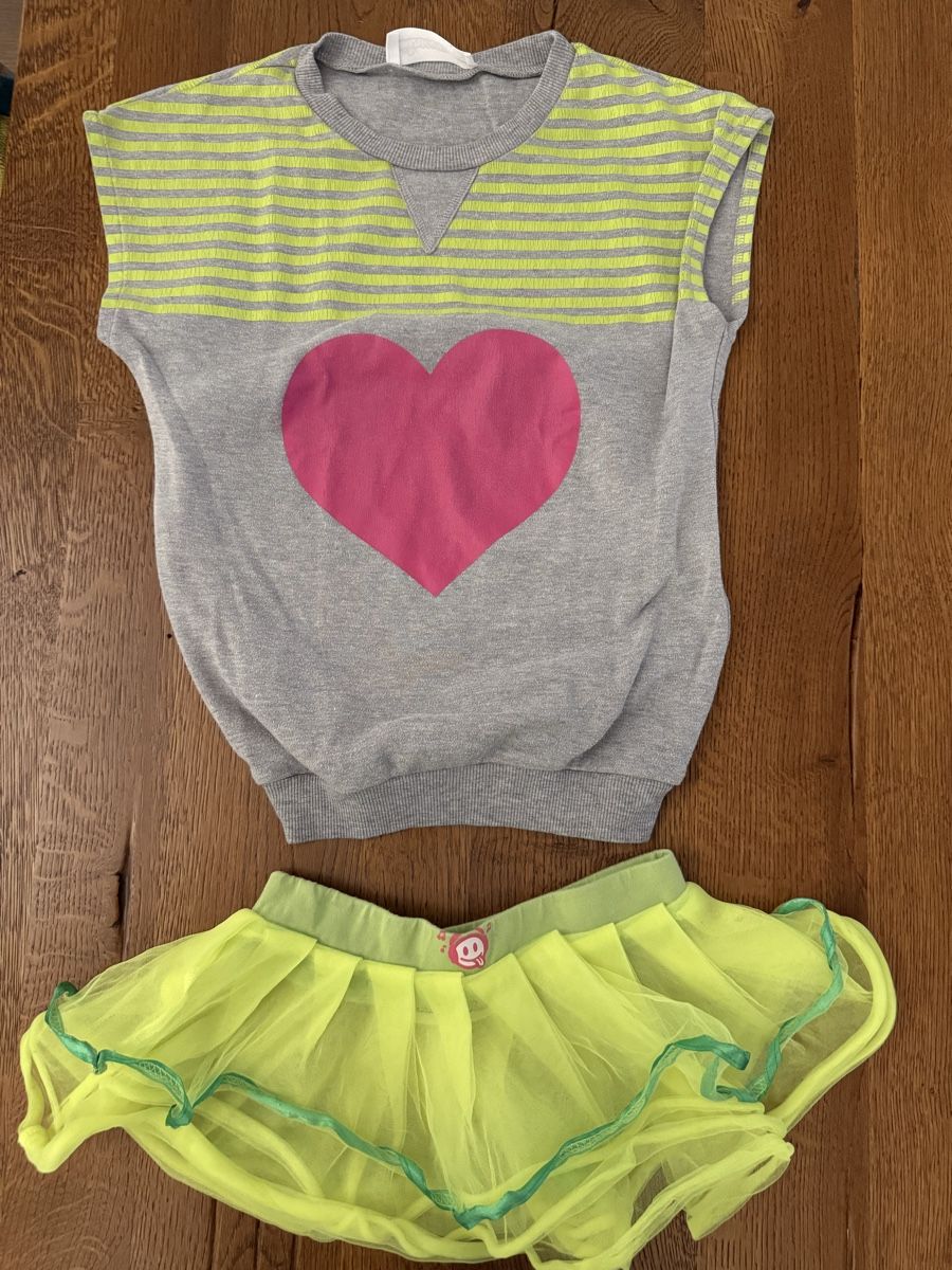 Vestiti & Gonne: Schwiizergoofe Outfit Grösse 122/126 – Usato da Niederscherli venduto da KarinZe 1