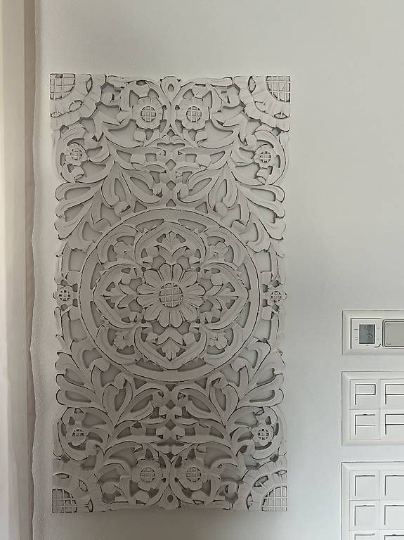 Foto & Immagini: Weisses Bild mit Mandala-Muster aus Holz – Usato da Ennetbürgen venduto da nat_8vld