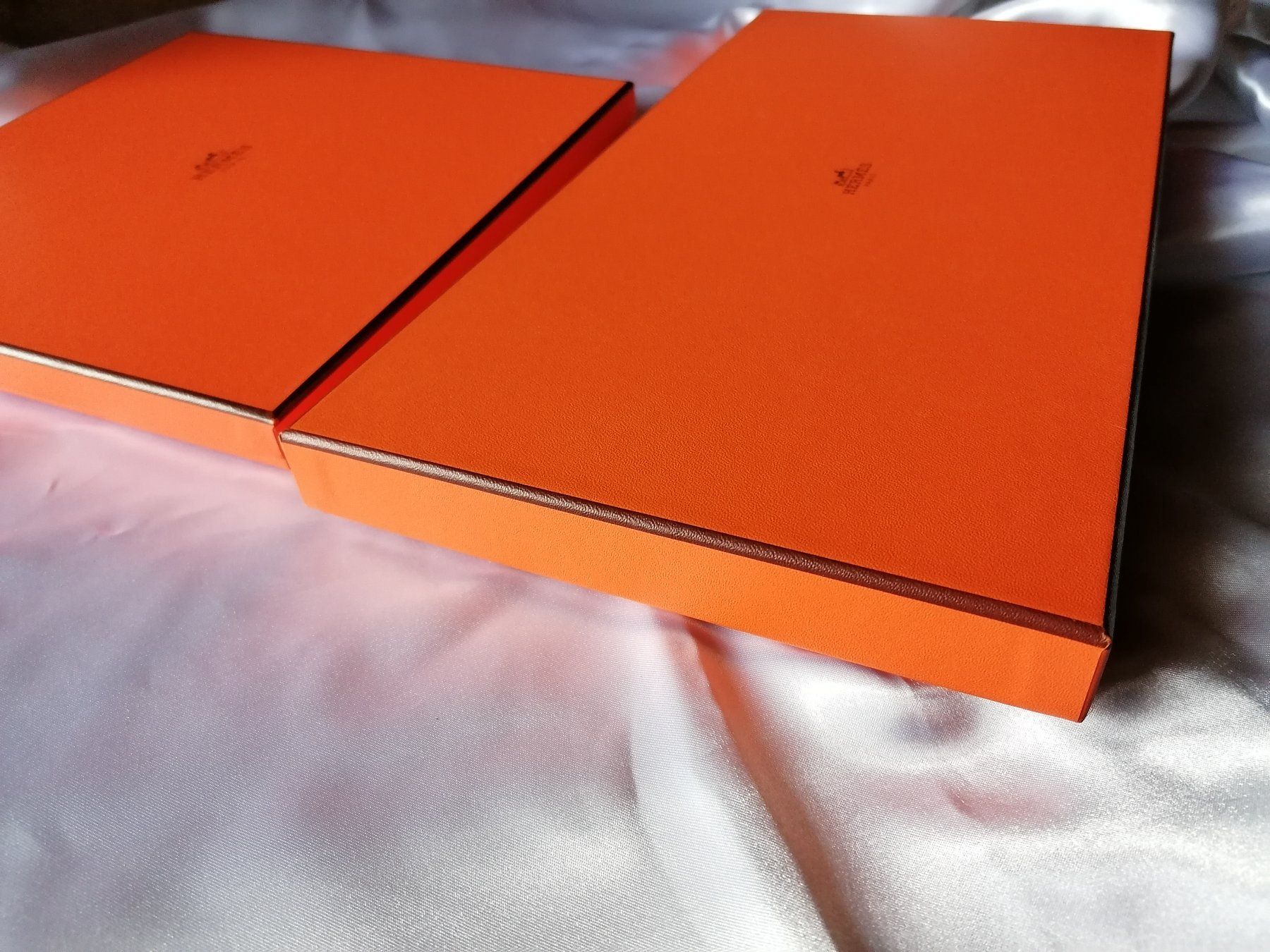 Tous les DVDs: HERMES Verpackungs Boxen – Neuf (Voir description) à Binningen par Smile-46 1