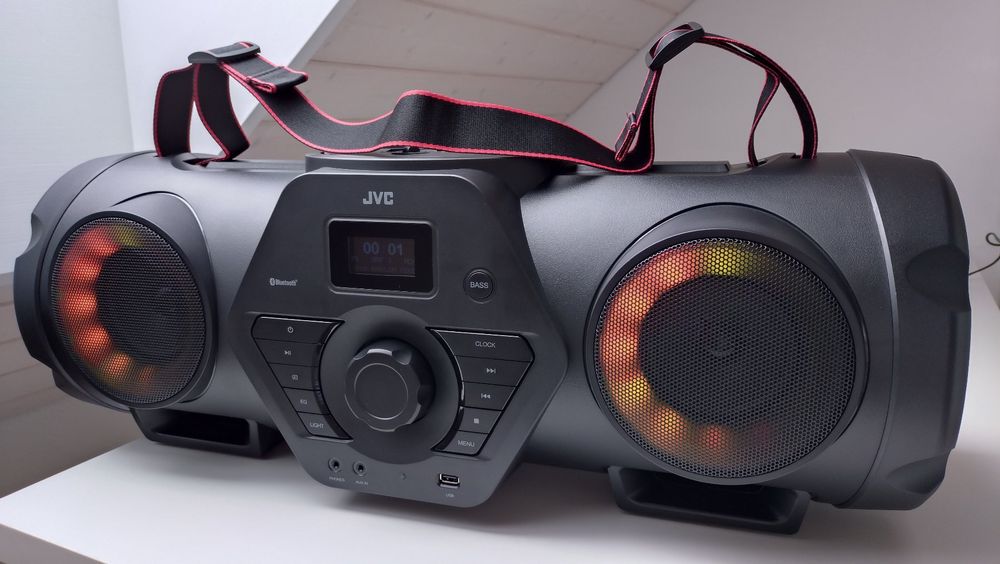 JVC Boomblaster RV-NB 200BT (gekauft April 2021) BLUETOOTH (Gebraucht ...