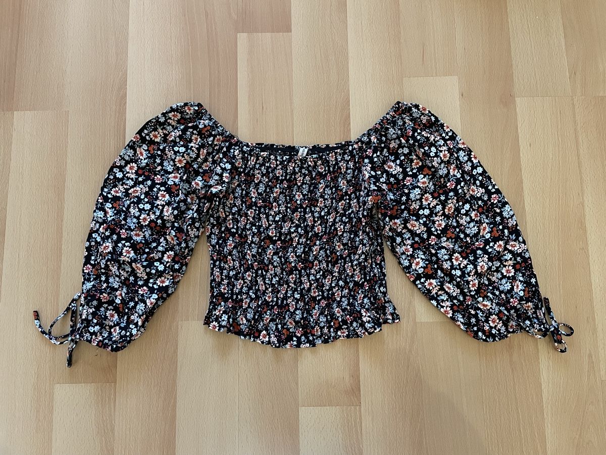 Lotti & Set di vestiti: 5 T-Shirts/Tops, Gr. S – Usato da Winterthur venduto da juju_27 6