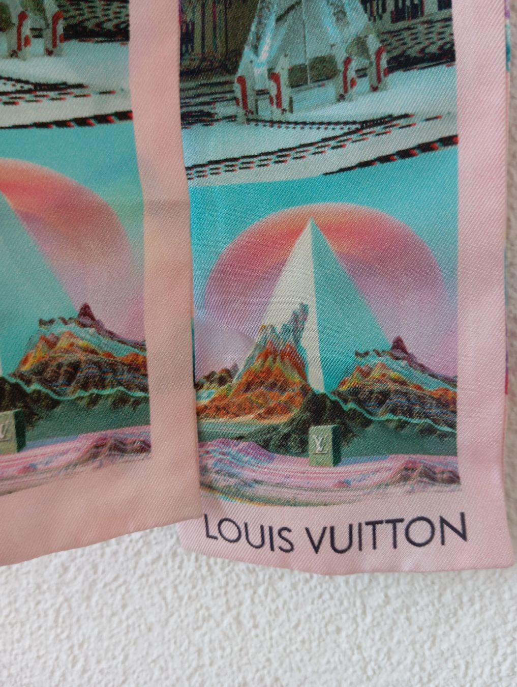 Louis Vuitton Foulard & Sciarpe: Louis Vuitton Twilly / schmaler Seidenschal – Usato da Romanshorn venduto da mololo 3