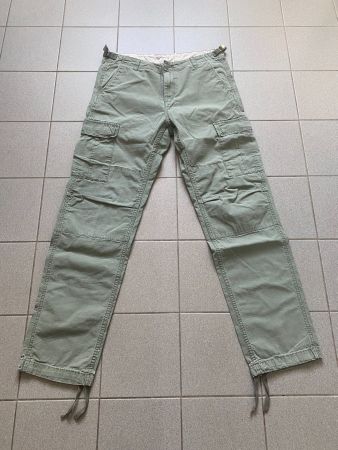 Carhartt Cargohose / W31 x L32 / Olivgrün / Guter Zustand!