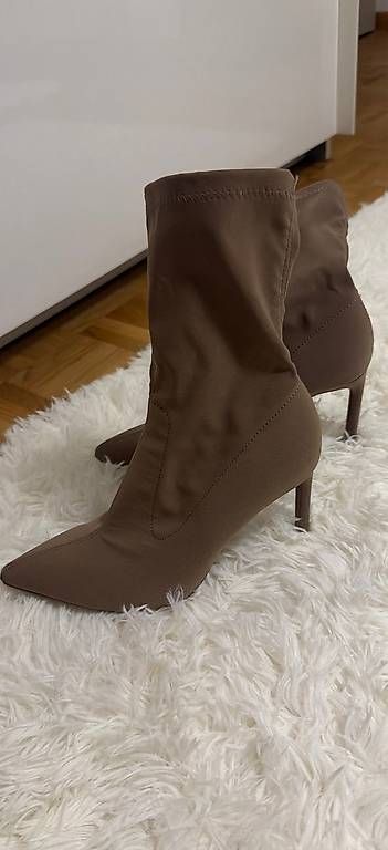 Scarpe da donna: Stiefeletten  – Usato da Aarau venduto da din_7gjn 1