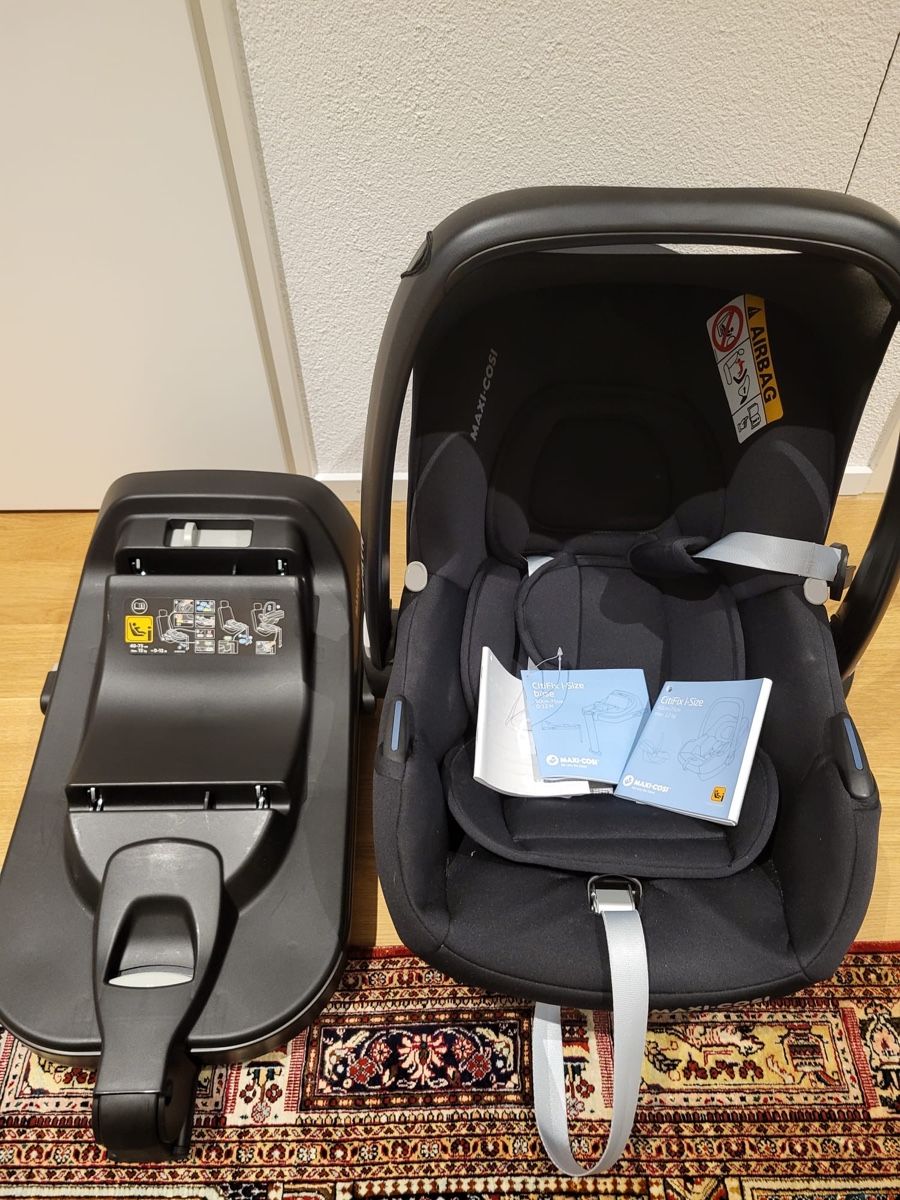 Maxi-Cosi Sièges auto: Maxi Cosi Citifix i-size inkl. Station – Neuf (Voir description) à Gümligen par JacquelinePiller