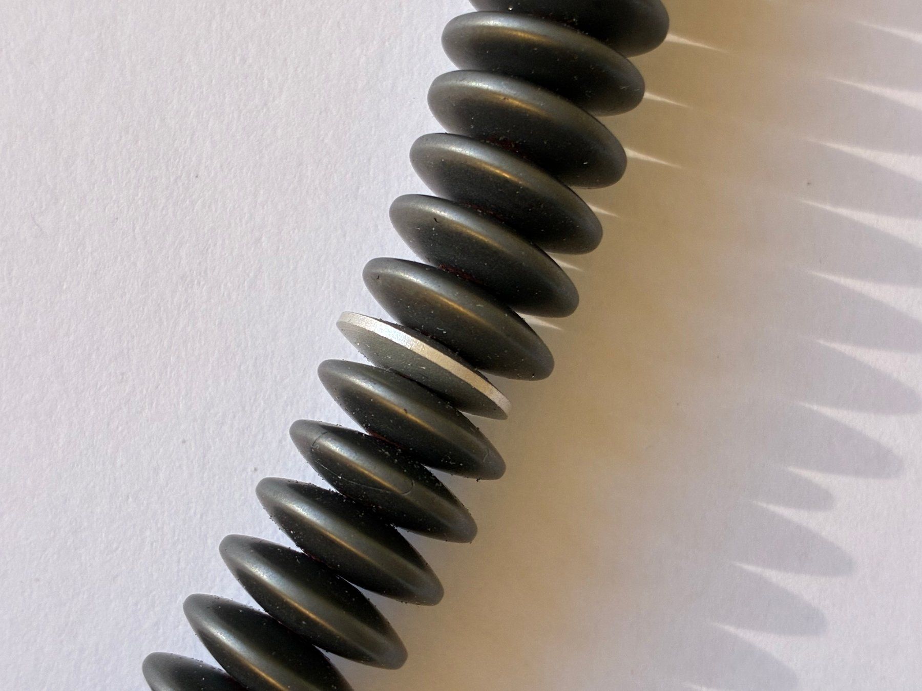 Catenine: Hämatit Disc-Kette – Usato da Zürich venduto da AnnaL31 1