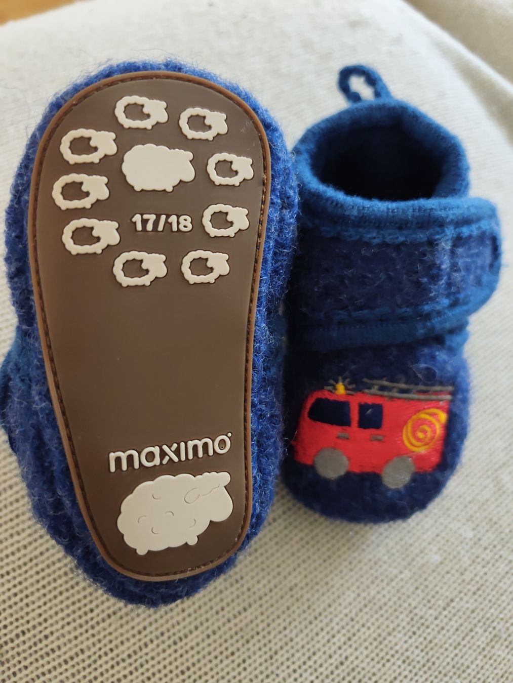 Scarpe per ragazzi: Woll-Krabbel- und Hausschuhe maximo – Usato da Muttenz venduto da Hermesvonthan 1