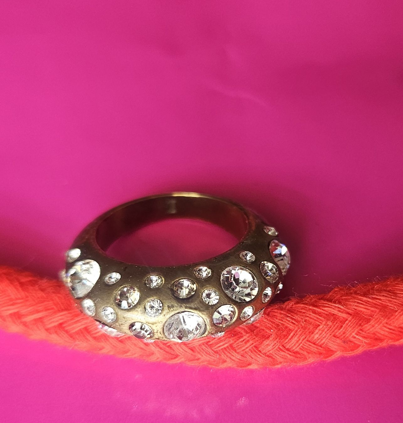 Dyrberg/Kern Ringe: Dyrberg Kern Ring Kristalle Grösse 54  – Gebraucht aus Bülach von ane_yn2b