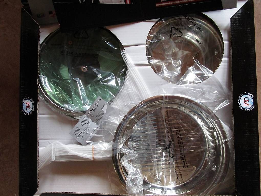 Pentole: Topf set / set casserolles / set pentole – Nuovo e nell'imballaggio originale da Gstaad venduto da Ninasuisse 1