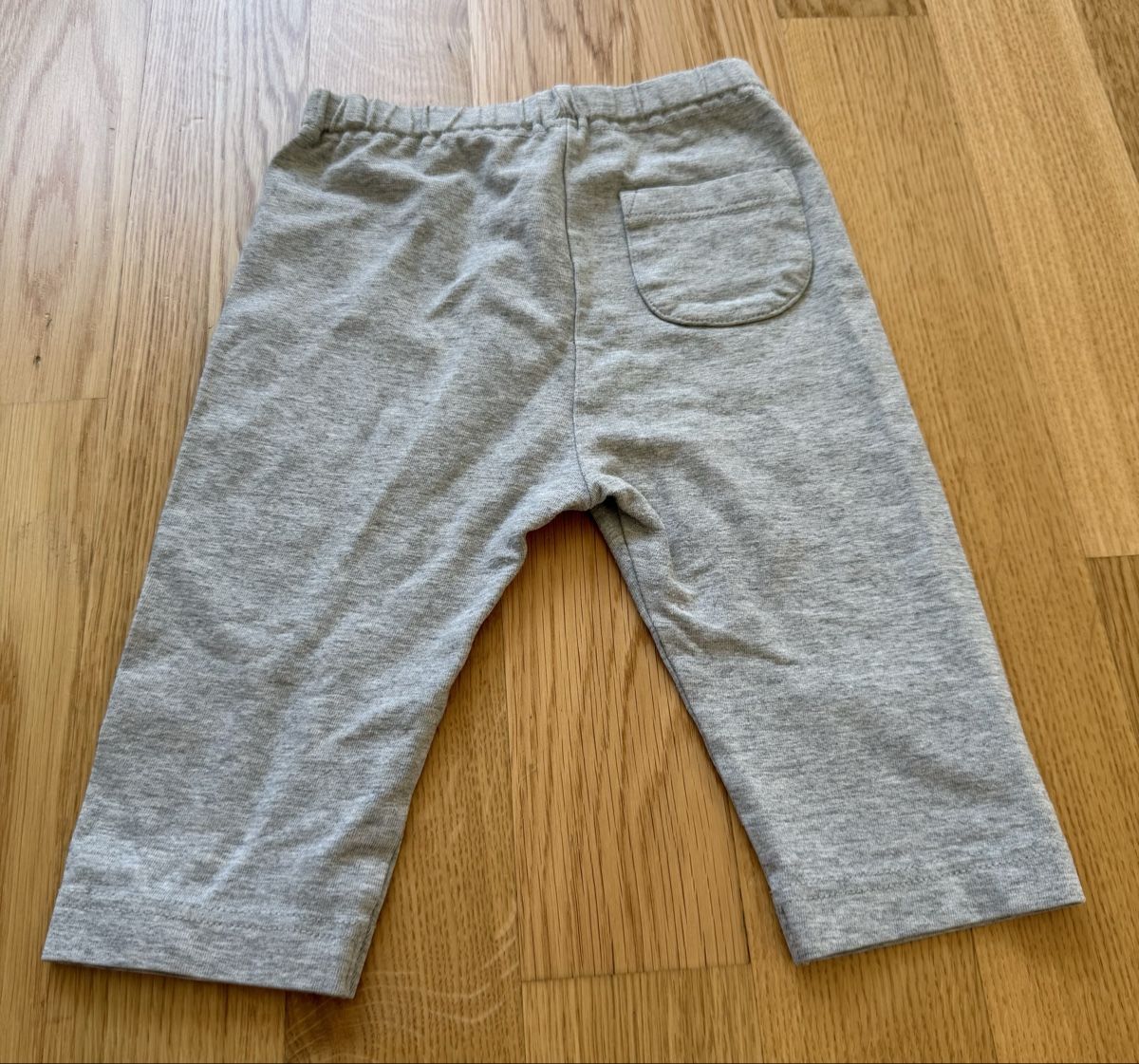 Uniqlo Pantaloni: Uniqlo - Pantalon Taille 90 – Usato da Genève venduto da valmath 1