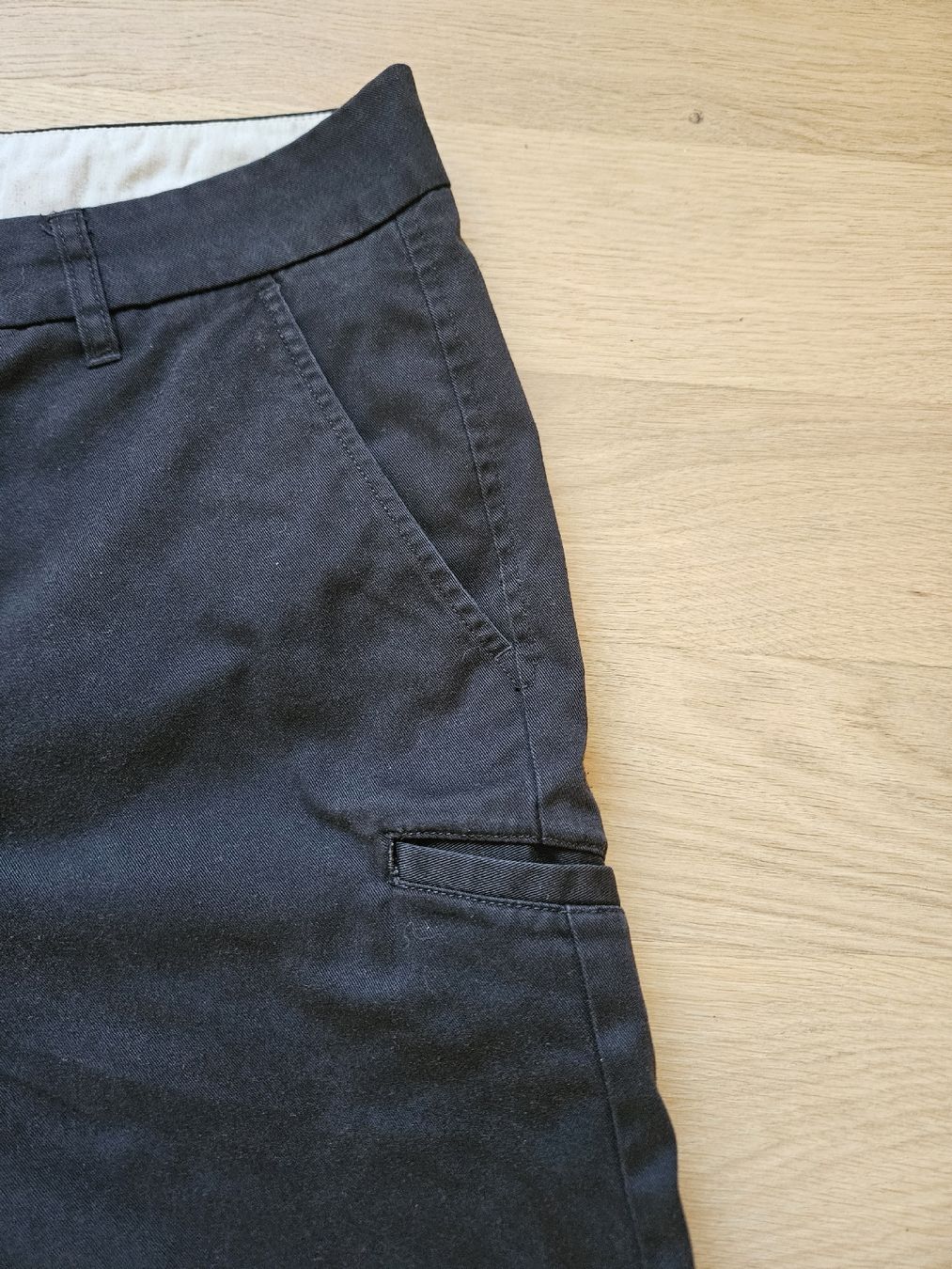 Fox Pantaloni: Fox Shorts schwarz Grösse 34 gebraucht – Usato da Altdorf UR venduto da blue_67 3