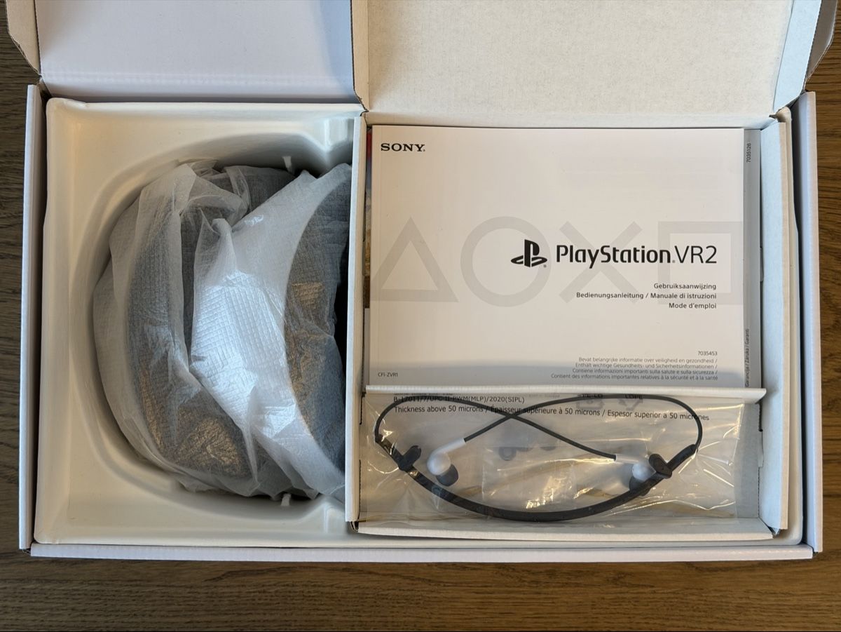 Sony Casque VR: PlayStation VR2 – D'occasion à Petit-Lancy par NooxiTau 1
