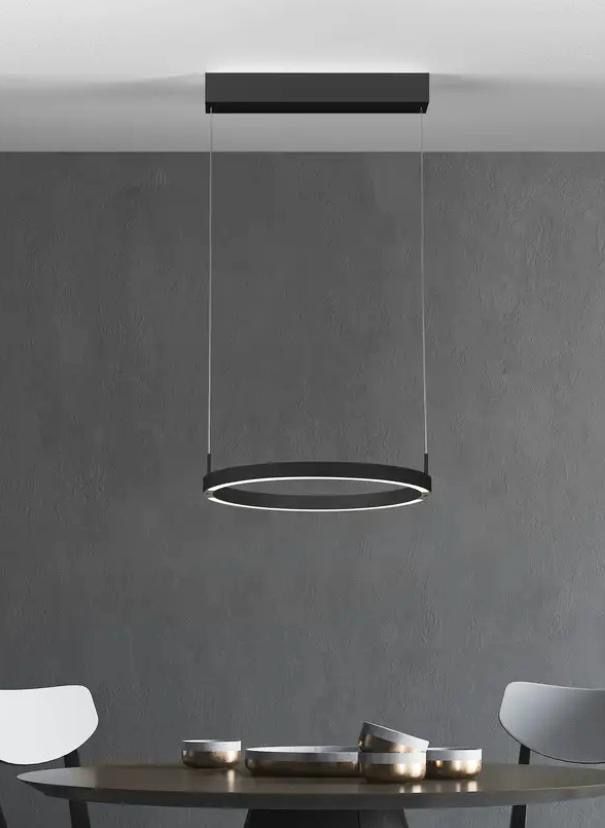 Kronleuchter & Deckenlampen: Schwarze LED-Pendellampe "Float" - Modernes Design – Neu (gemäss Beschreibung) aus Obernau von SIGGEW