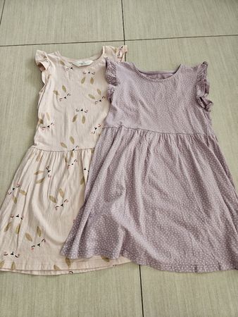 2 Kleider H&M Grösse 122/128 guter Zustand