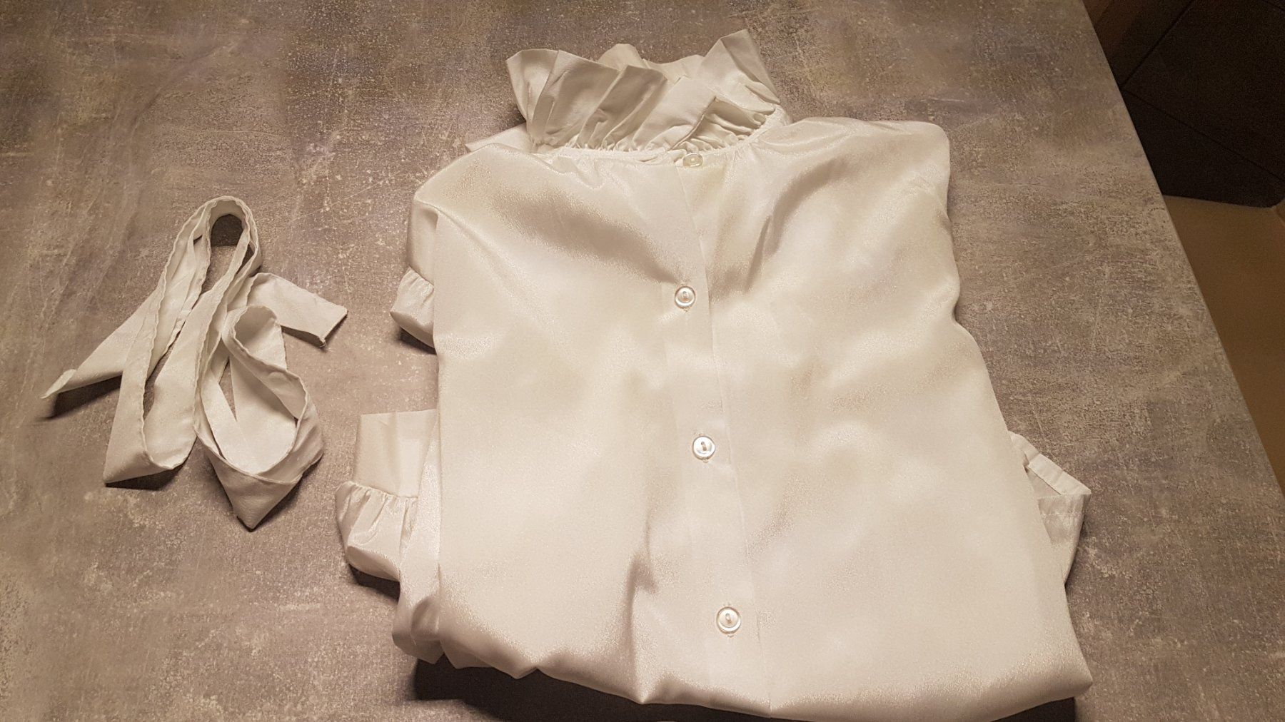 Camicette: Chemisier taille 36 – Usato da Villiers venduto da san_jn5w 1