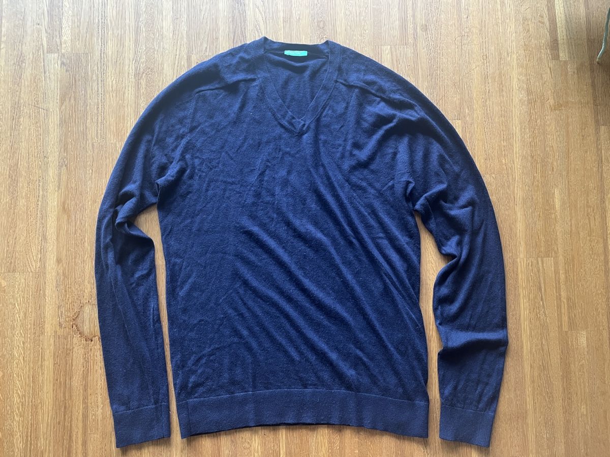 Benetton Maglioni & Felpe: Benetton Herrenpullover V-Neck blau S – Usato da Zürich venduto da cmono