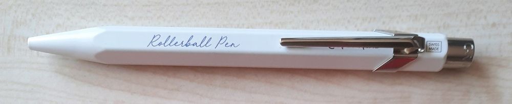 Caran D'Ache 849 Tintenpatrone Roller In Blau, M-Spitze (0,7 Mm) - Swiss Made