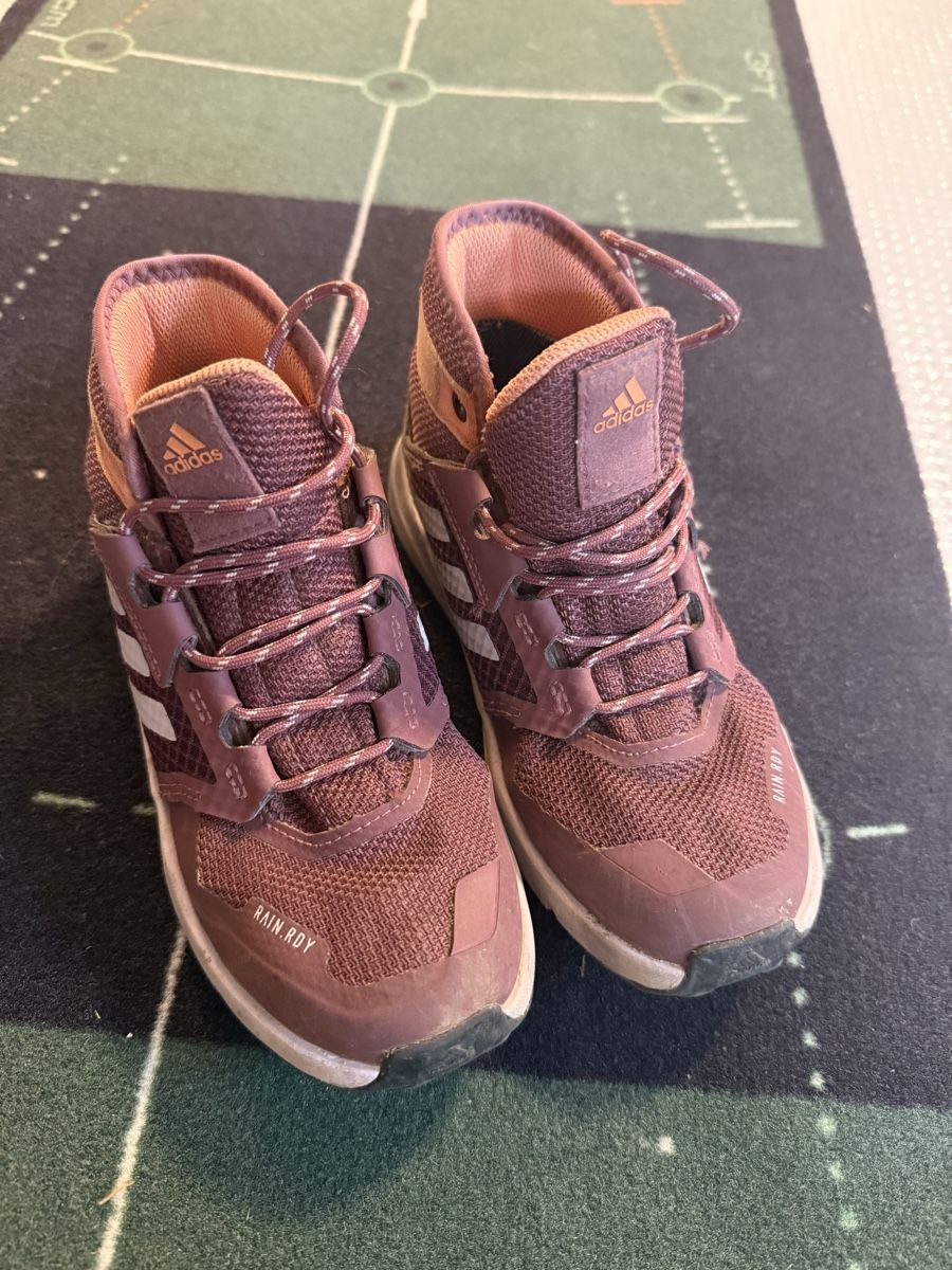Adidas Scarpe per ragazzi: Adidas Terrex Wanderschuh, Gr. 31 – Usato da Langenthal venduto da nolicefl