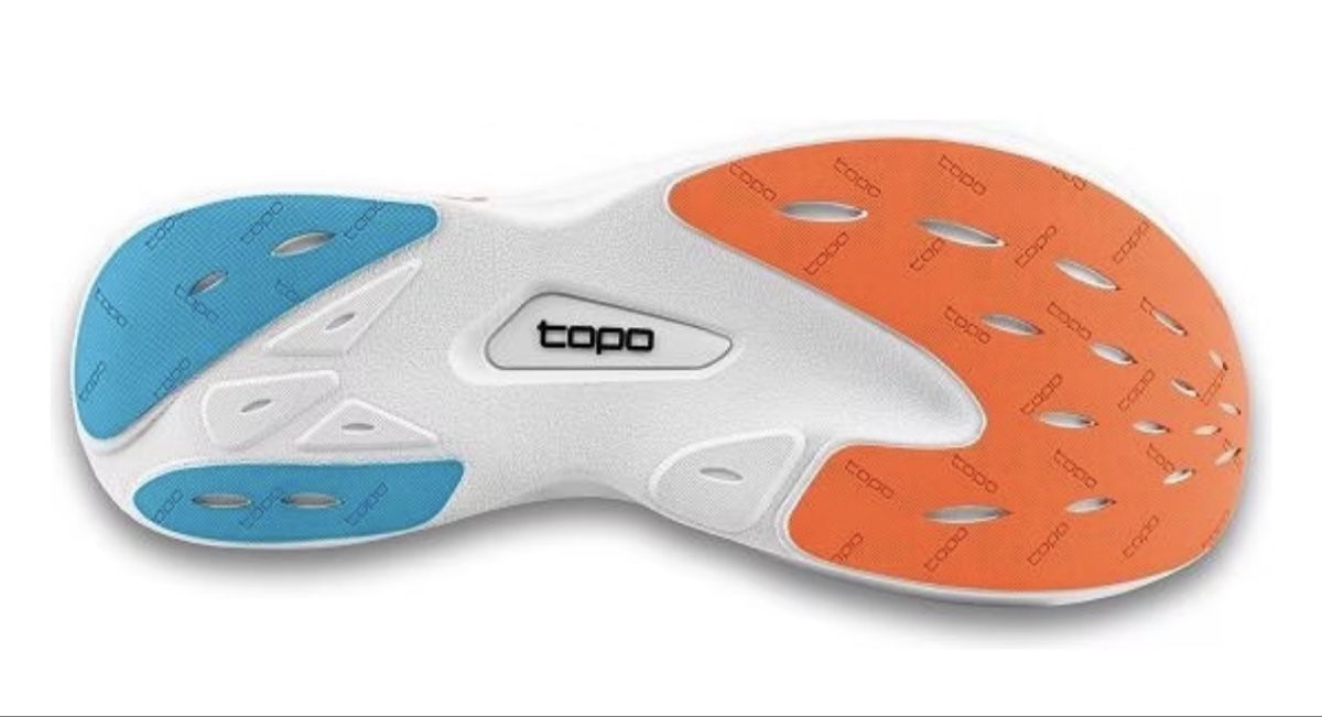 Scarpe da uomo: Topoathletic Specter Laufschuhe Gr. 44.5 – Usato da Winterthur venduto da Haesle 2