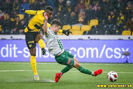 Matchworn Trikot von Jean-Pierre Nsamé vom 09.12.2023
