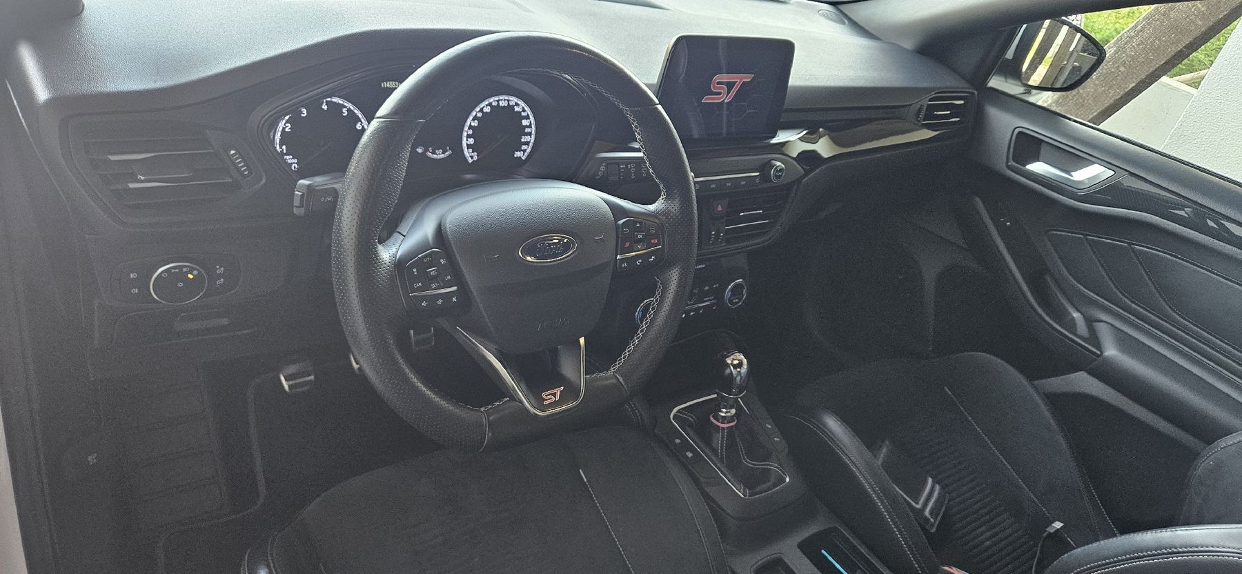 Ford Autos: Ford Focus ST 2.3 EcoBoost – Gebraucht aus Oberhallau von ram_9mcn 5