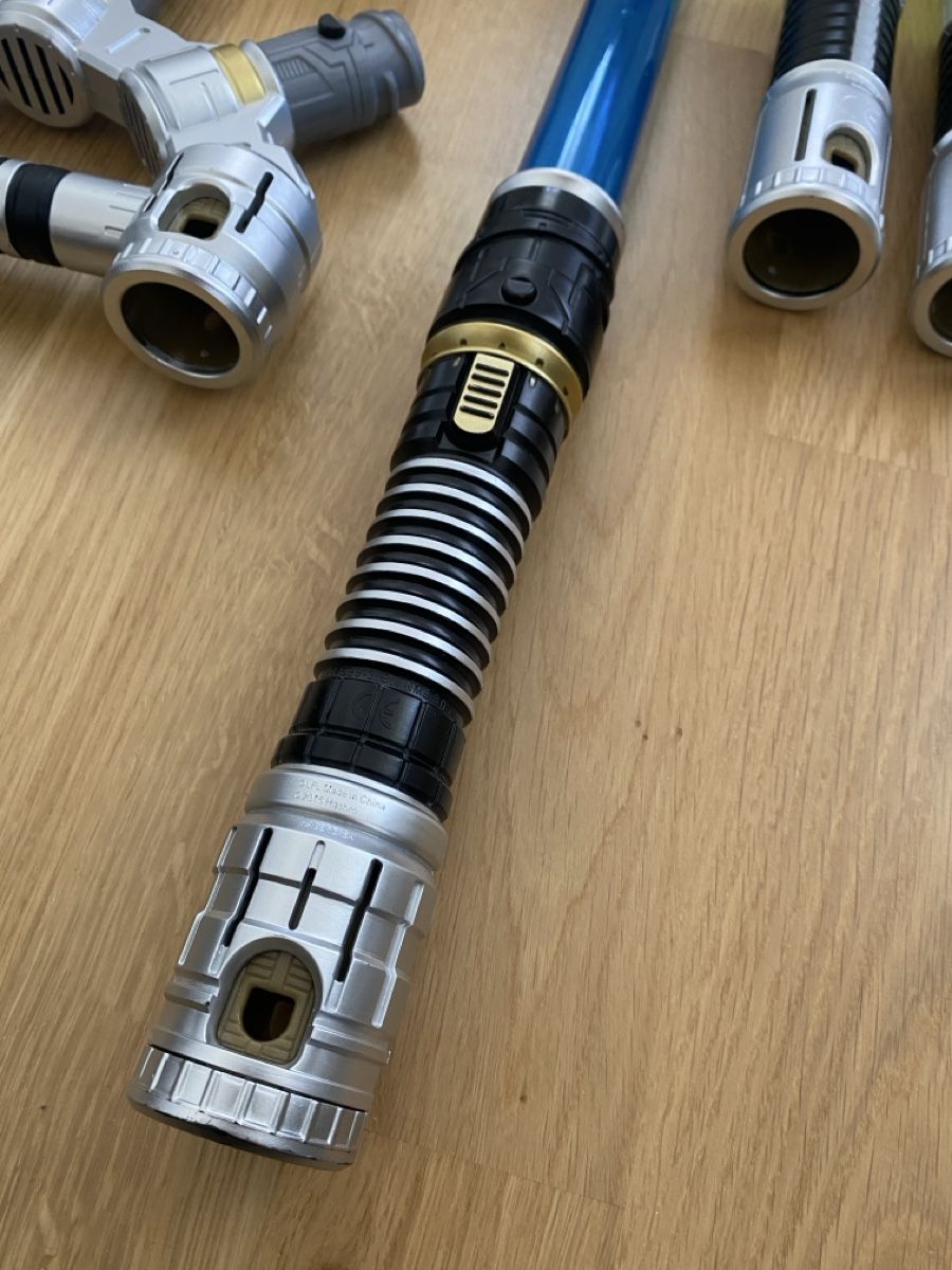 Hasbro Giocattoli: Star Wars Bladebuilders: Electronic lightsaber (Hasbro) – Usato da Dotzigen venduto da MichelleW00 2