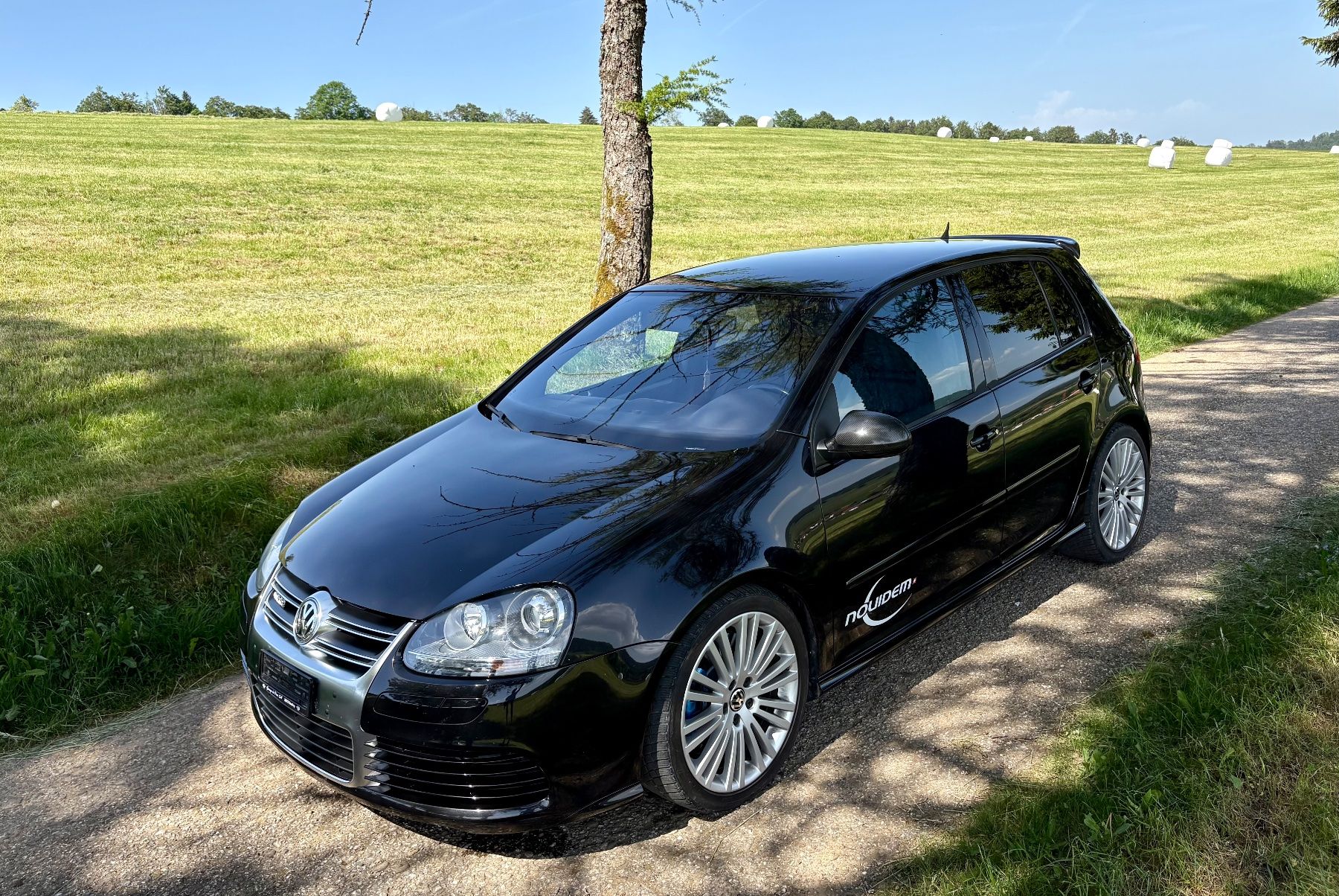VW Automobili: Golf 5 r32 Novidem – Usato da Lajoux JU venduto da EmGo32