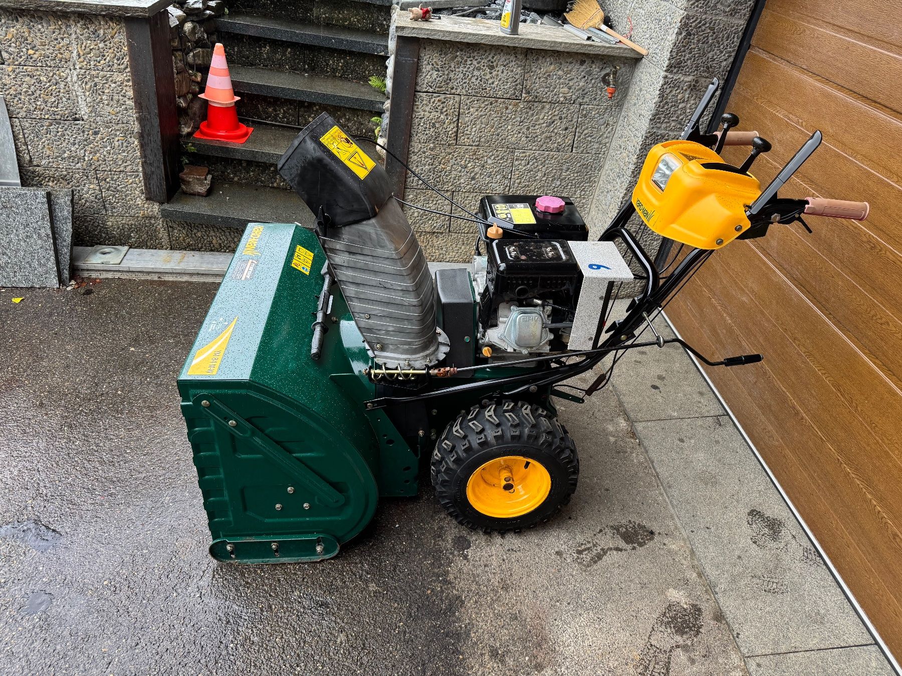 Tutte le macchine: Schneefräse Yard-Man YM 84 MW – Usato da Uetliburg SG venduto da Costaa